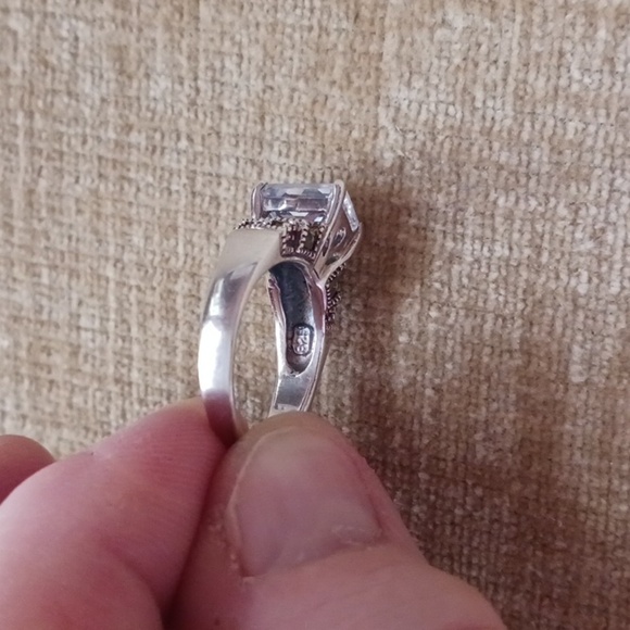 Rhinestone Marcasite Four Prong Set Silver Ring - Picture 7 of 13